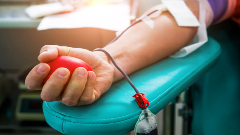 What Are The Requirements to Give Blood?