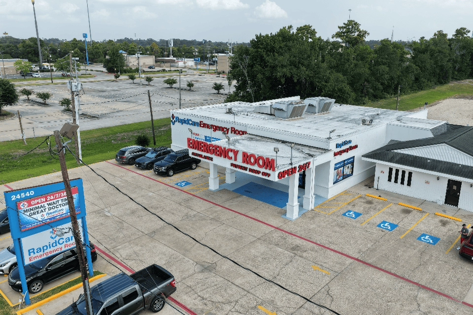 RapidCare Emergency Room entrance serving Kingwood and Porter, TX.