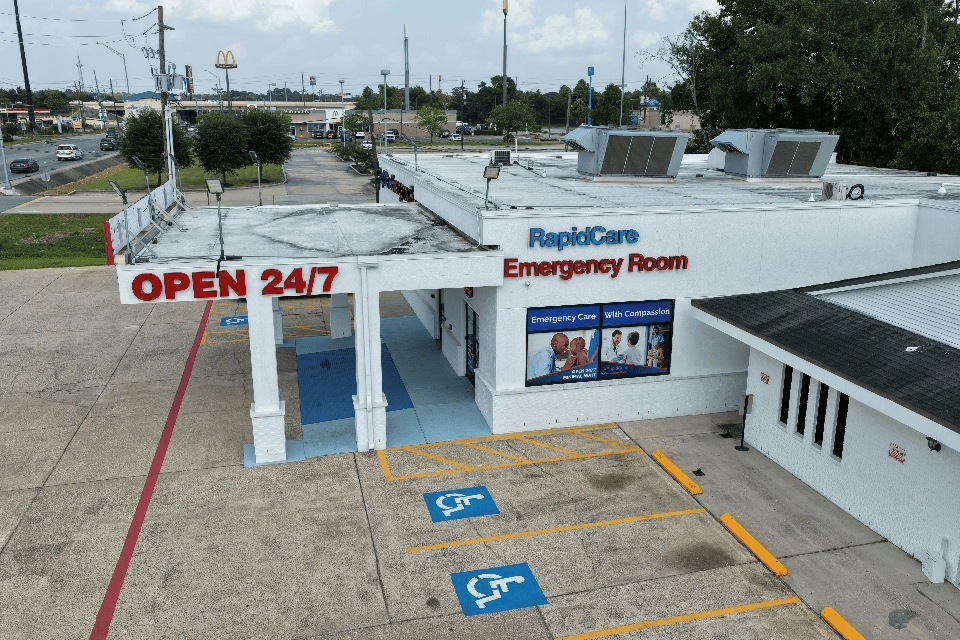 RapidCare Emergency Room 24/7 entrance serving Kingwood and Porter, TX.